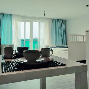 Line Aparthotel